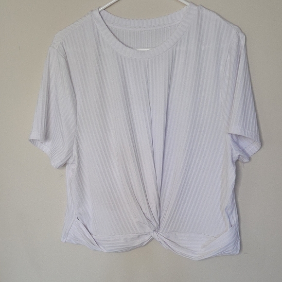 Tops - White Twist-Front Short Sleeve Women’s Top